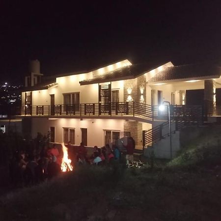 Rr Holiday Inn コダイカナル エクステリア 写真